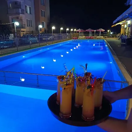 فندق Dolphin Beach-делфин бийч رافدا